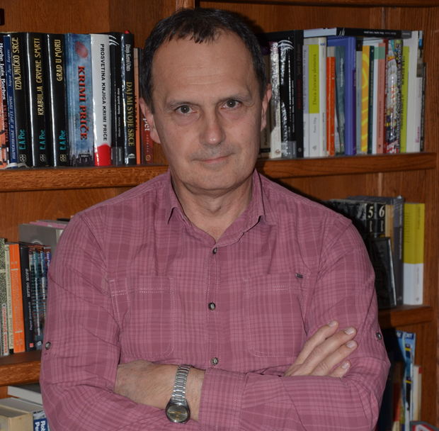 Кад генерал - војни експерт, пише крими роман: Слабости су свима исте